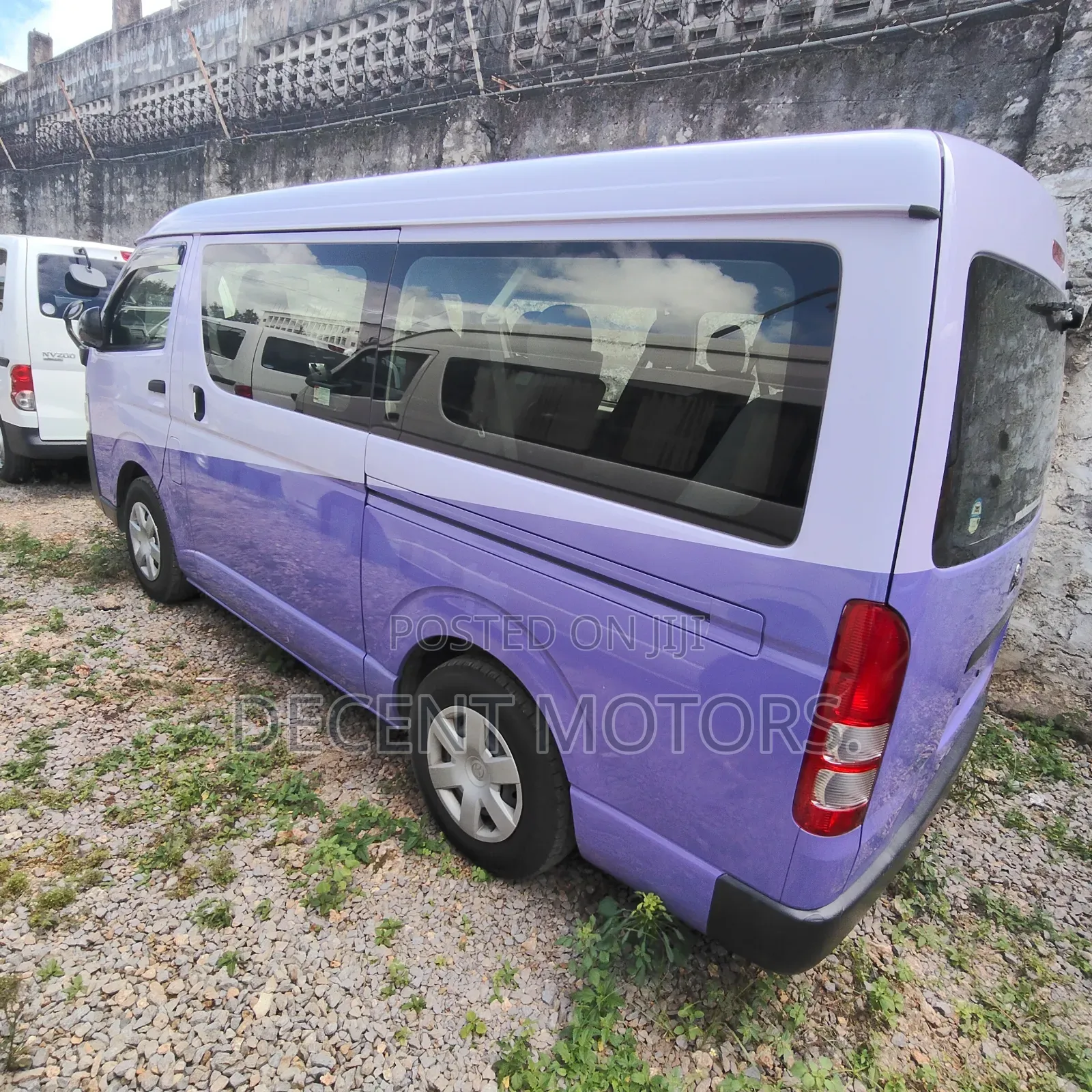 Toyota HiAce 2019