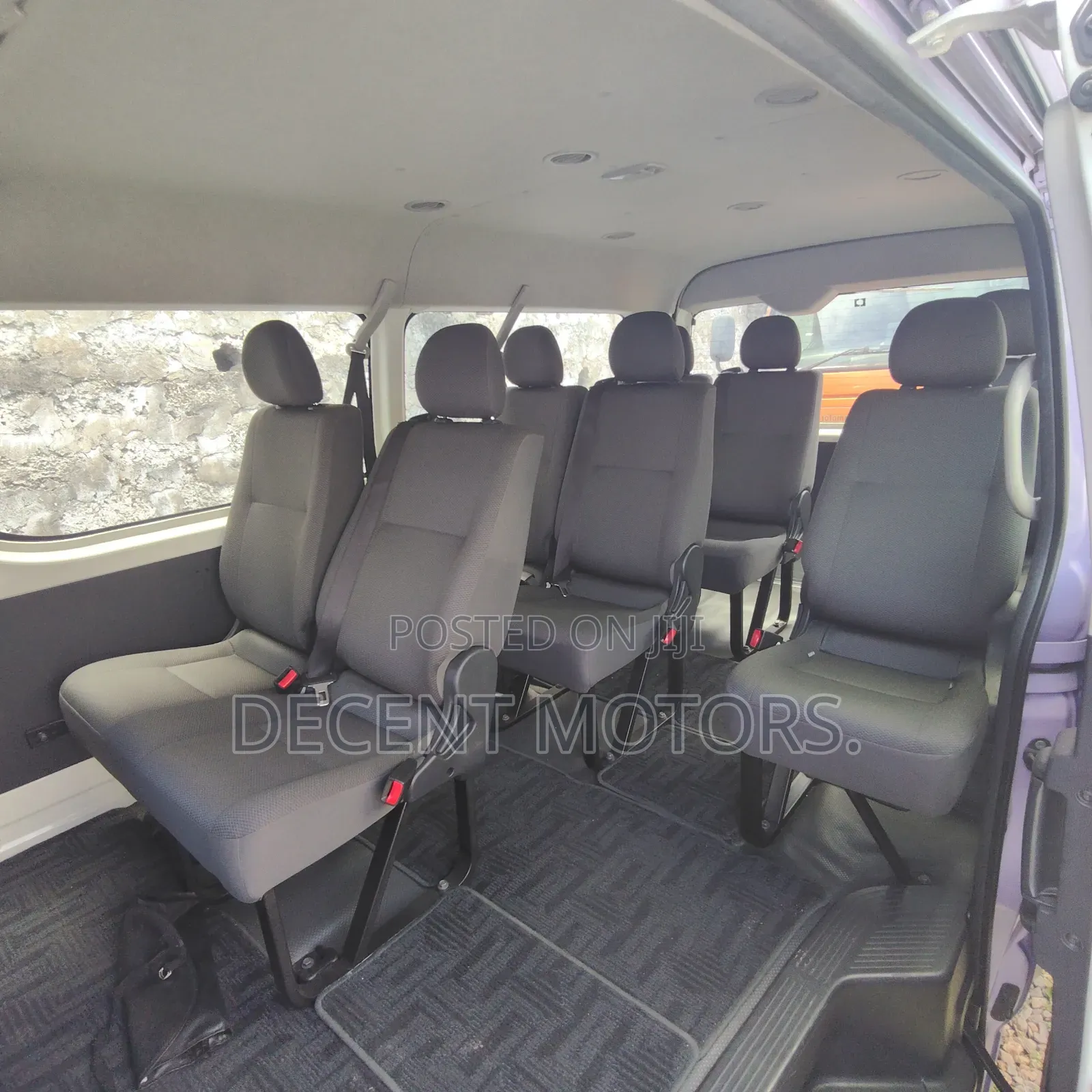 Toyota HiAce 2019
