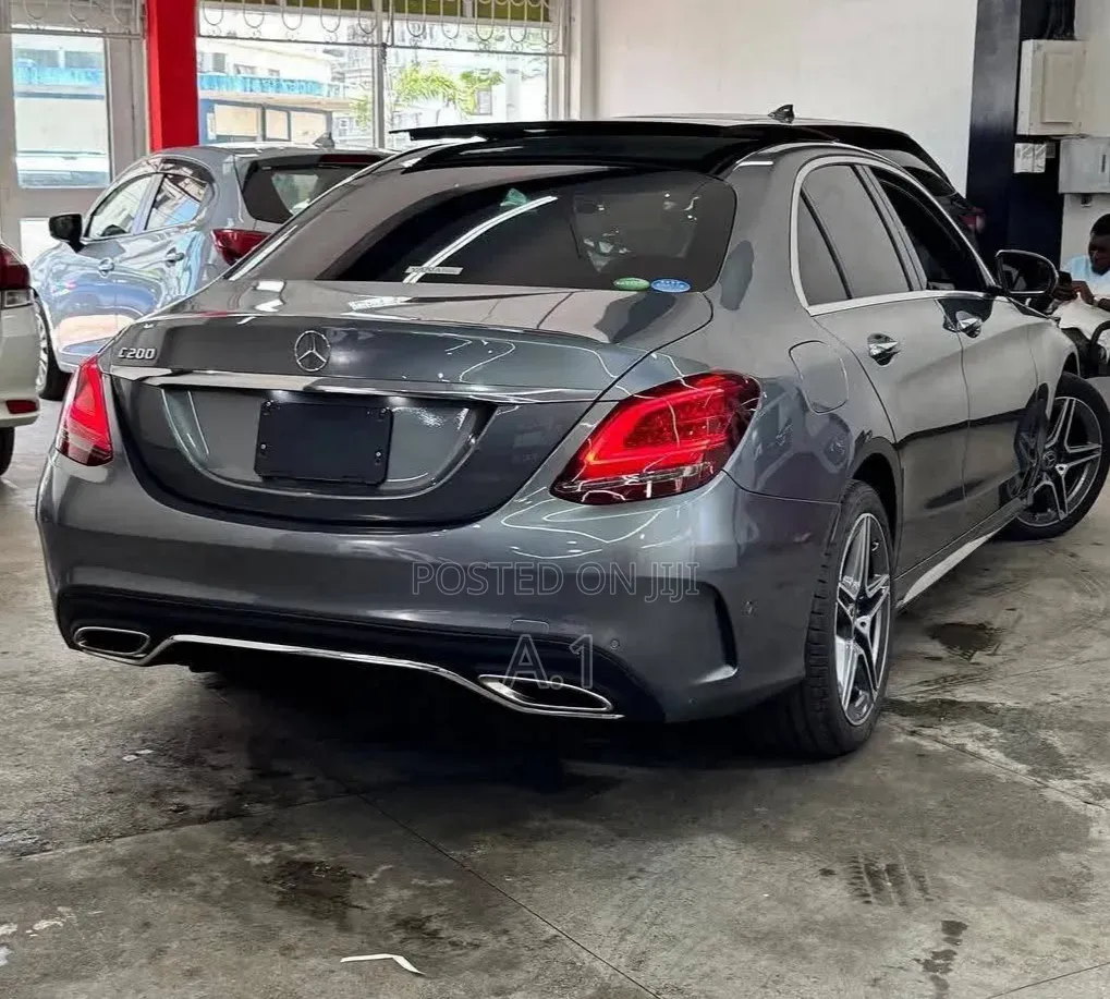 Mercedes-Benz C200 2019 Gray