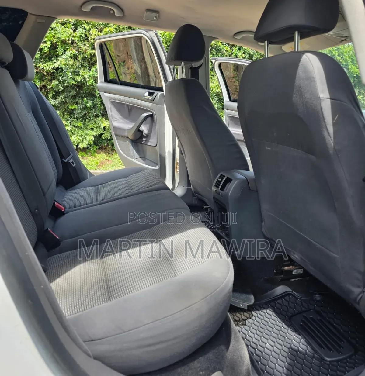 Volkswagen Golf 2010 White