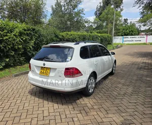 Volkswagen Golf 2010 White