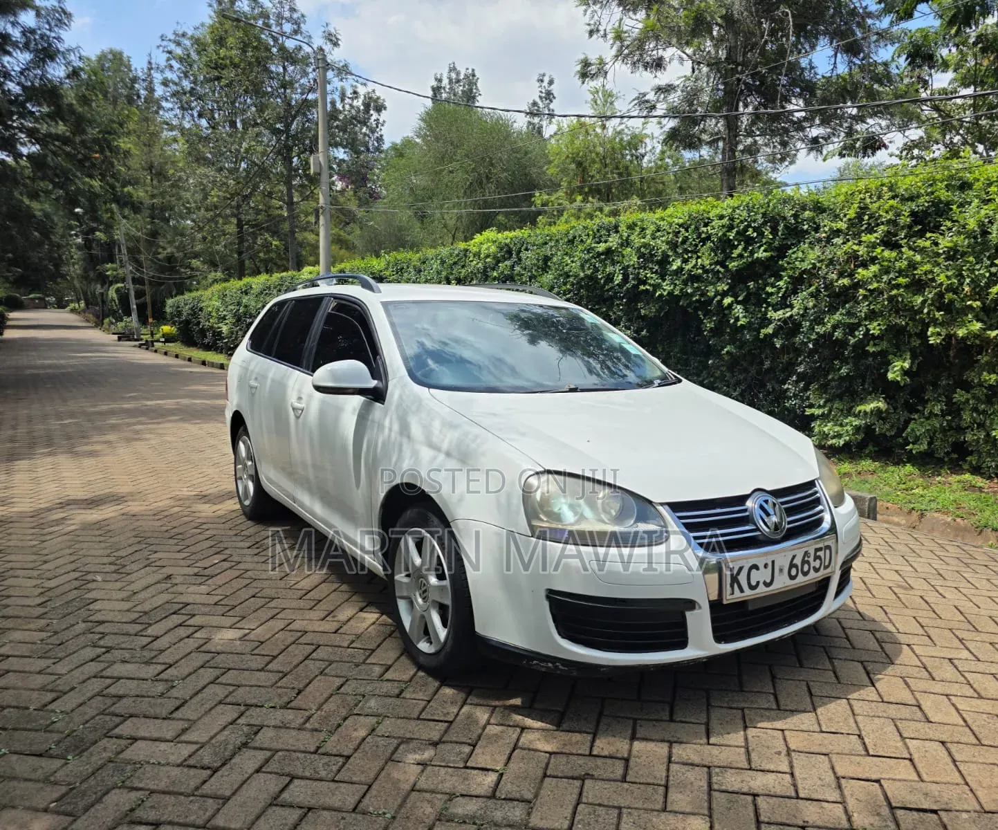 Volkswagen Golf 2010 White