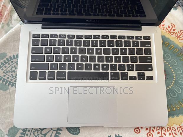 Laptop Apple MacBook Pro 4GB Intel Core i5 SSD 256GB - thumbnail 2