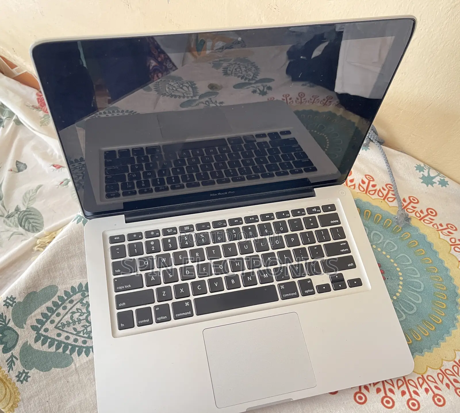 Laptop Apple MacBook Pro 4GB Intel Core i5 SSD 256GB