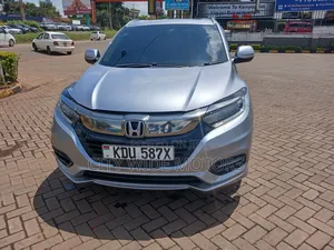 Honda Vezel 1.5 Hybrid 2WD 2018 Silver