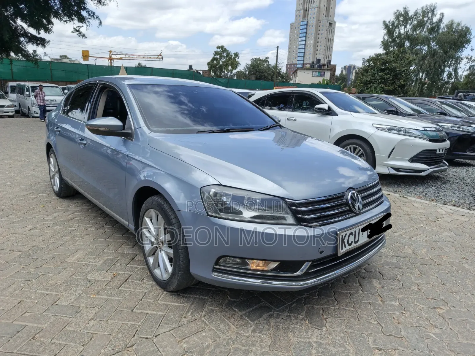 Volkswagen Passat 2012 Gray