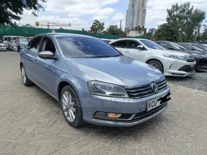 Volkswagen Passat 2012 Gray