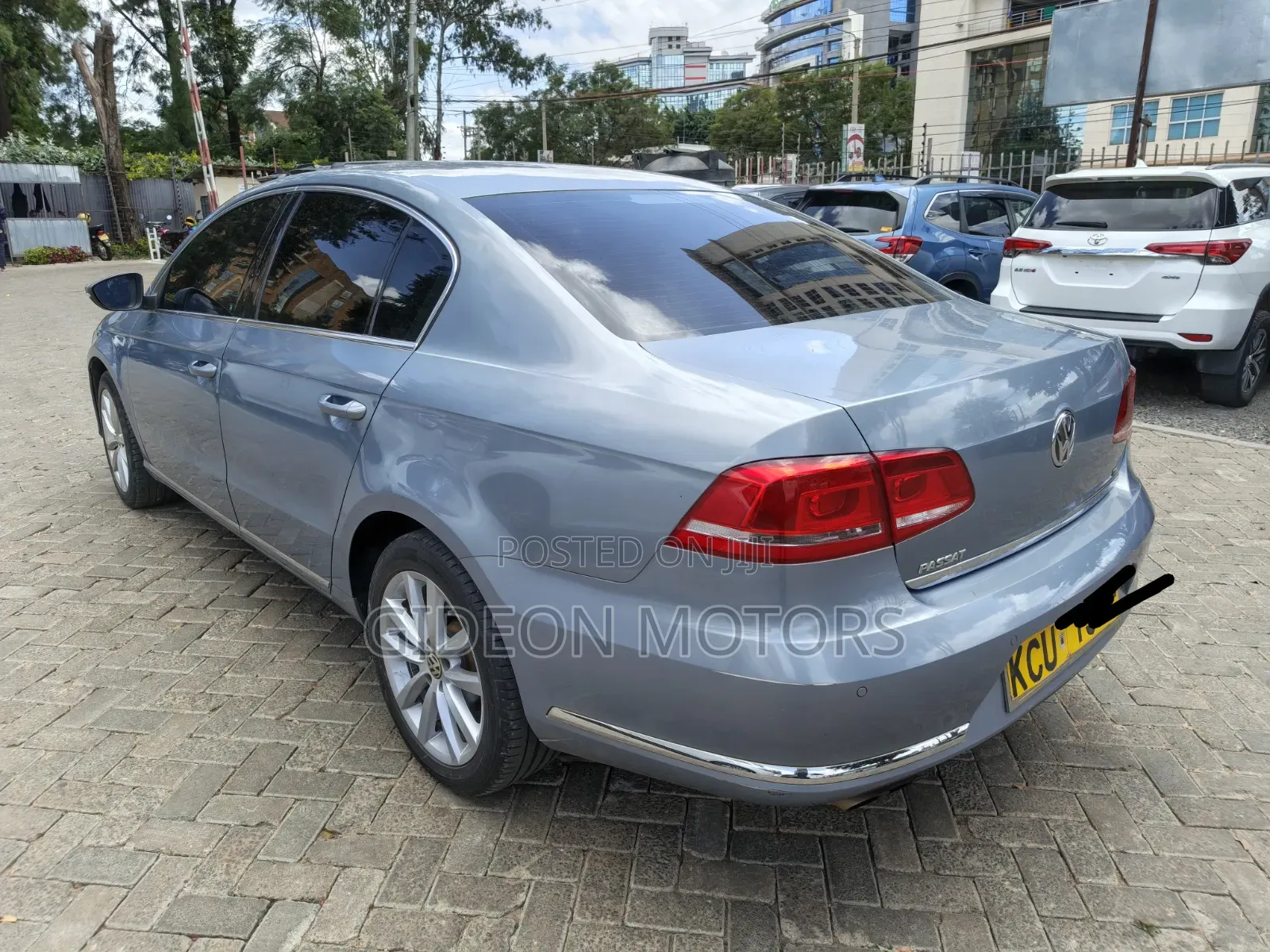 Volkswagen Passat 2012 Gray
