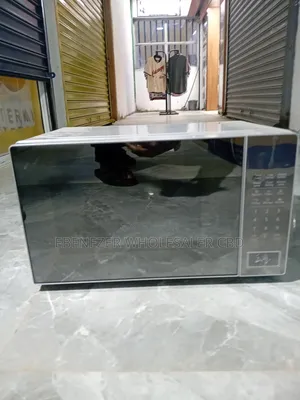 20 Litres Hisense Digital Microwave