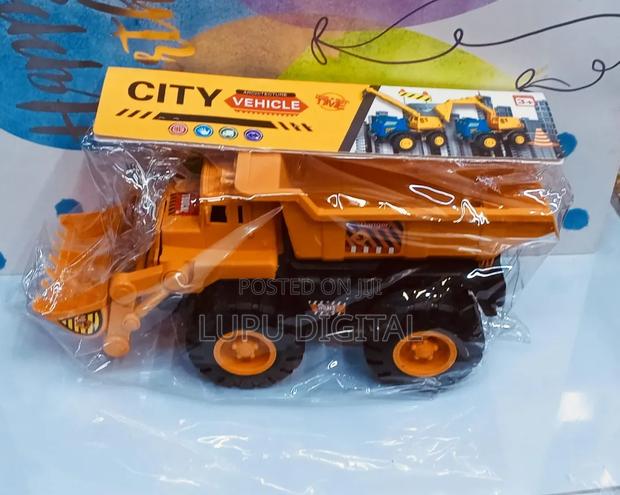 Different Toy Truck - thumbnail 4
