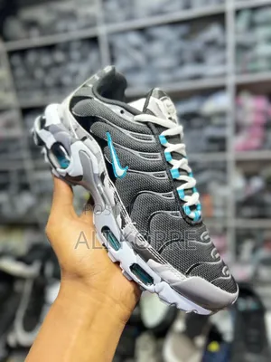 Hunch-Kicks