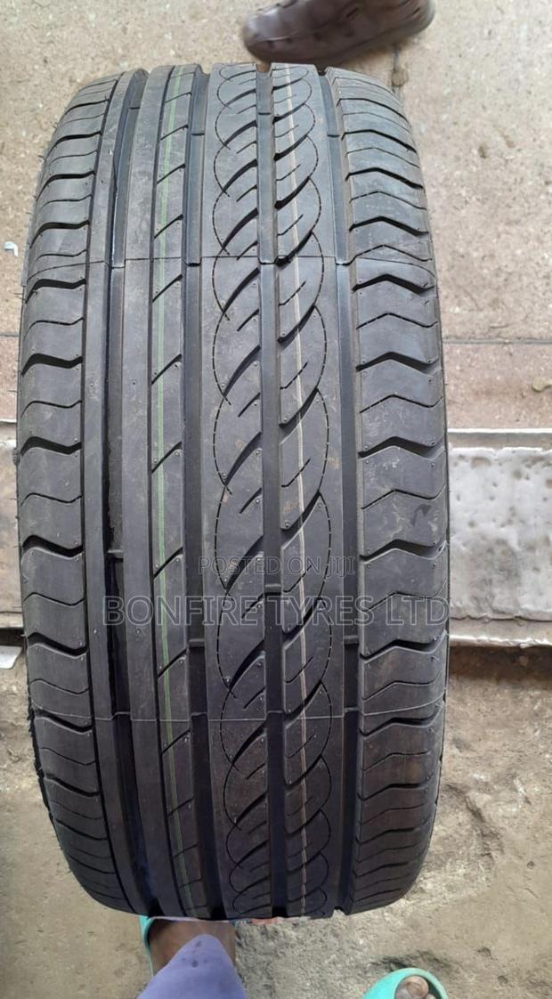 245/40zr18 Centara