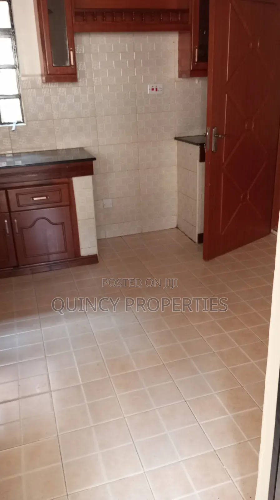 3bdrm Apartment in Ruaka for rent