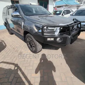 Toyota Hilux 2.8 Diesel 2020 Gray