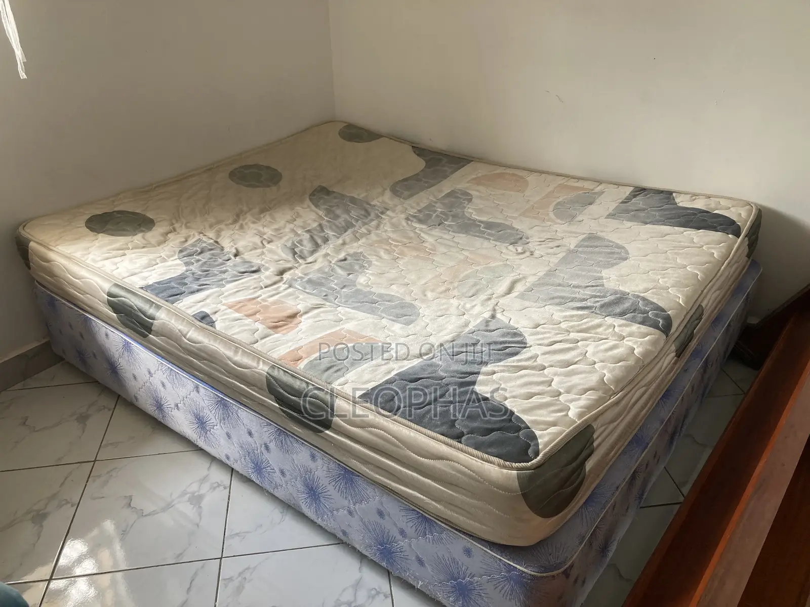 Box Bed and Mattress