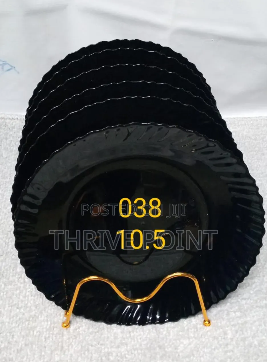 Black Plate Round