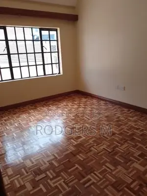 5bdrm Townhouse / Terrace in Raphta Road Area for rent