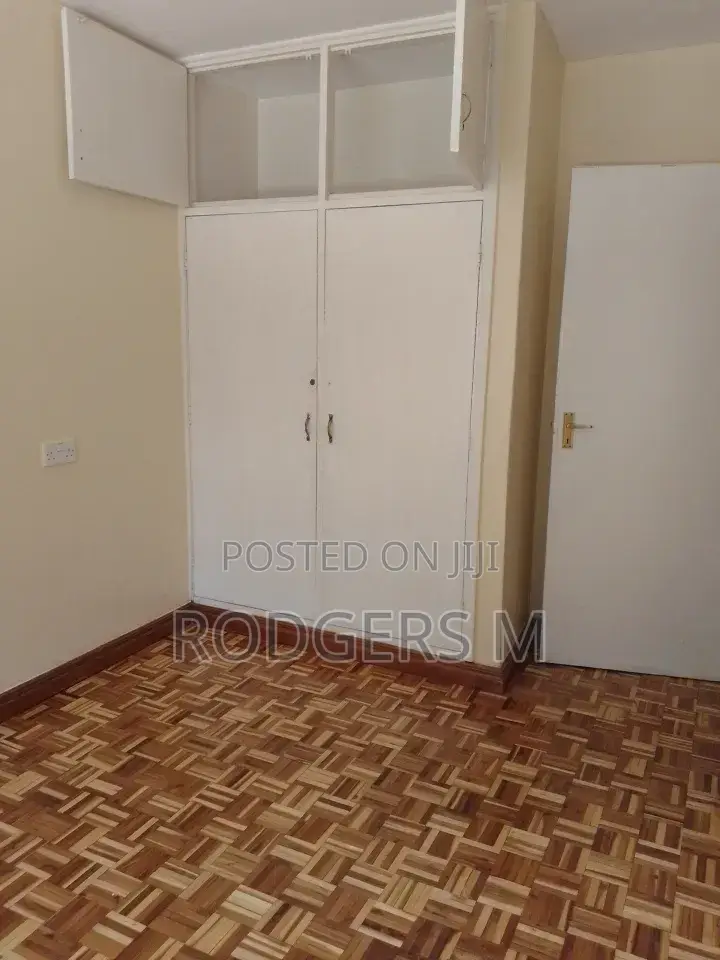5bdrm Townhouse / Terrace in Raphta Road Area for rent