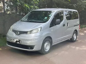 Nissan NV200 2011 Silver