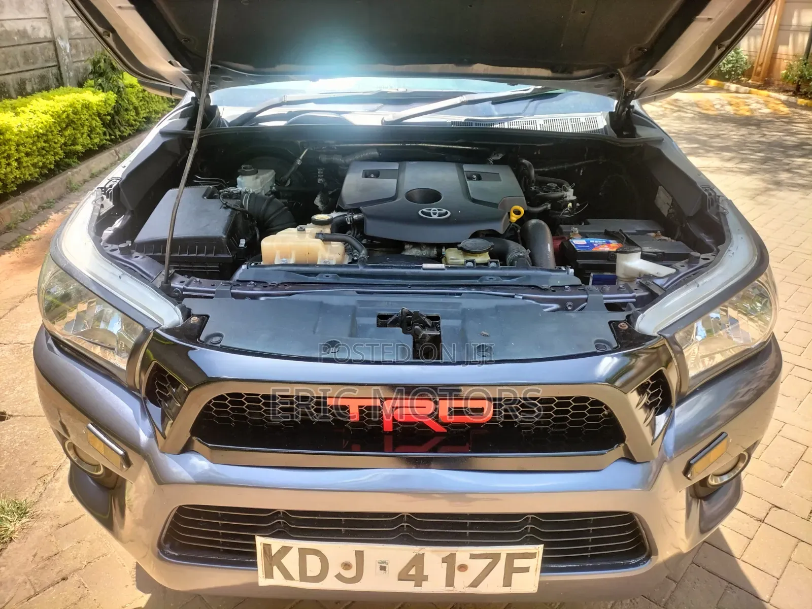 Toyota Hilux 2015 Blue