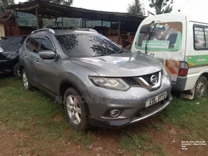 Nissan X-Trail 2.0 Hybrid FWD 2015 Gray
