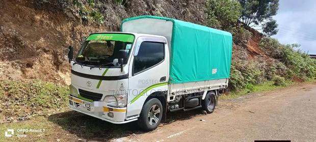 Toyota Dyna 2012 White - main view