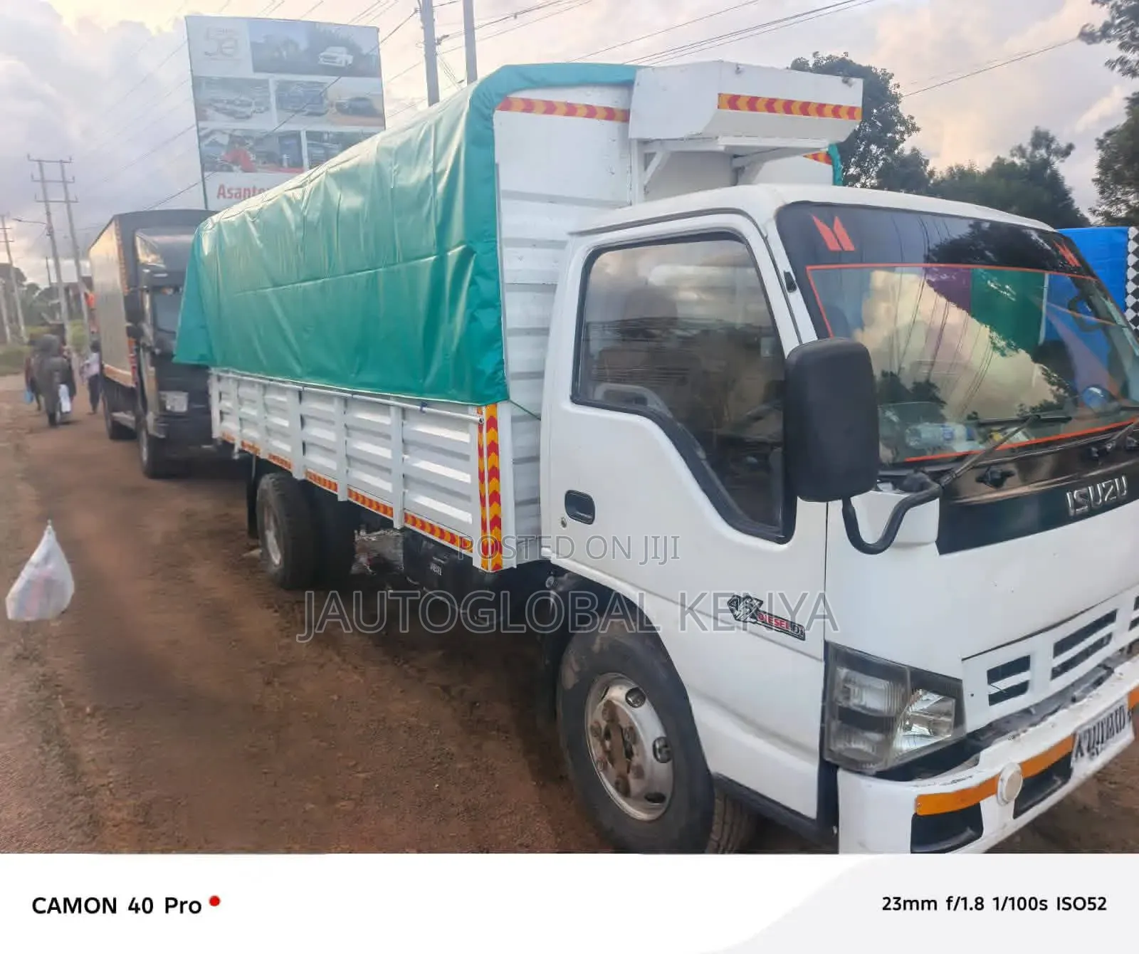 Toyota Dyna 2012 White