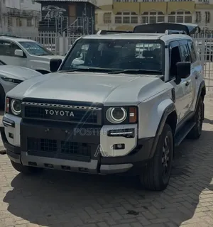 Toyota Land Cruiser Prado 2023 White