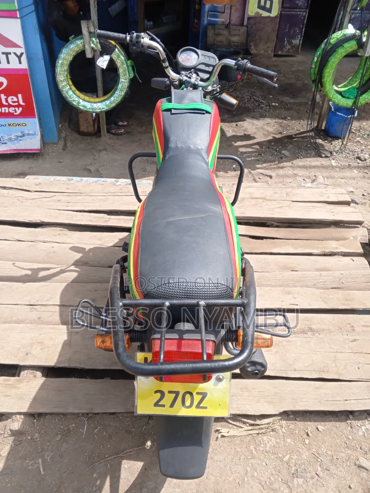Honda CB 2023 Red