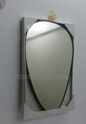 Decorative Oval Shaped Mirror