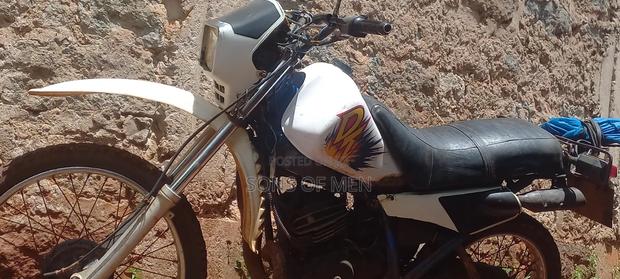 Yamaha DT125 2009 White - thumbnail 2