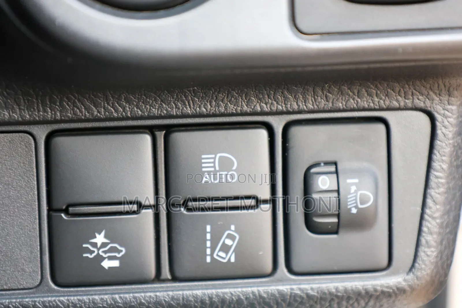 Toyota Axio 2018 Silver