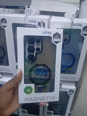 Samsung Galaxy S26 Ultra in Green "Magnetic Case