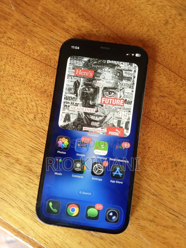 Apple iPhone 12 64 GB Black - main view