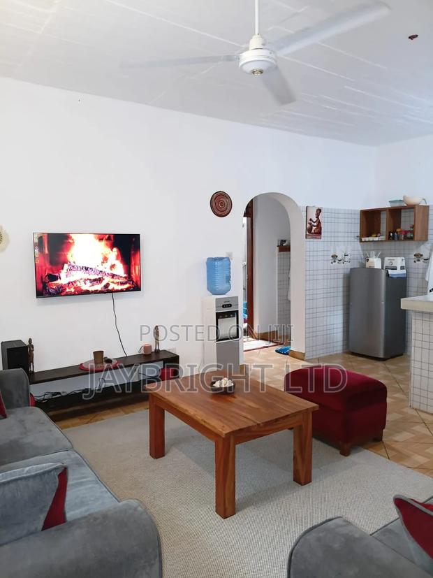Airbnb Diani, Trade Winds Beach Posta. Near Letarresse Retstaurant