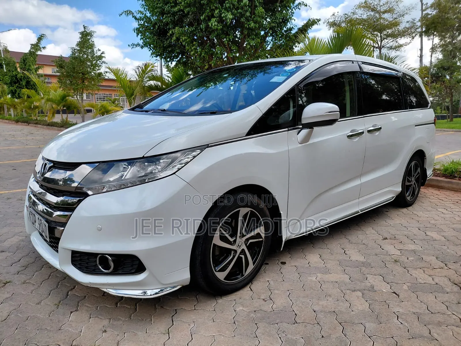 Honda Odyssey 2.4 G 2WD (8 seater) 2016 White
