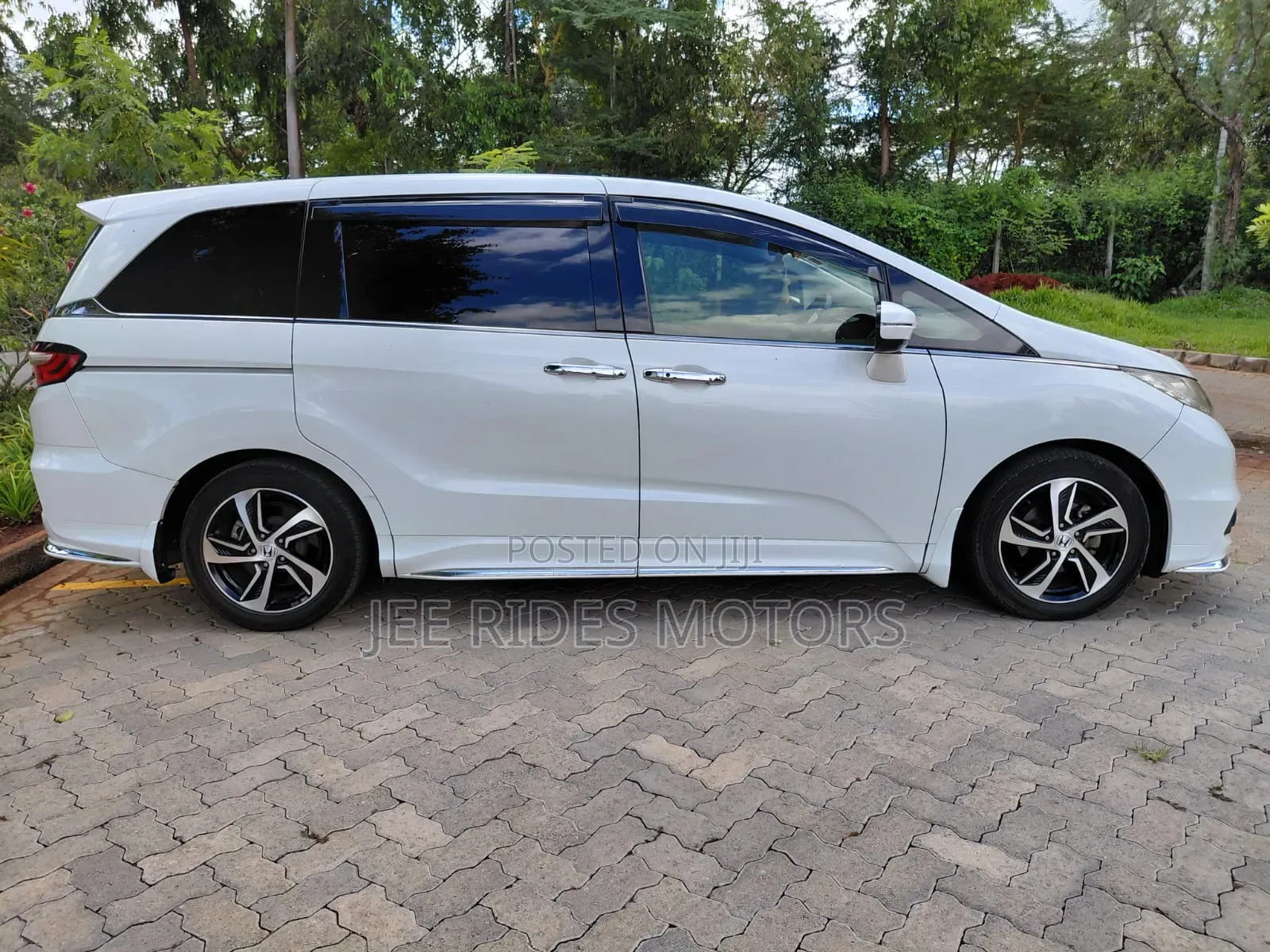 Honda Odyssey 2.4 G 2WD (8 seater) 2016 White