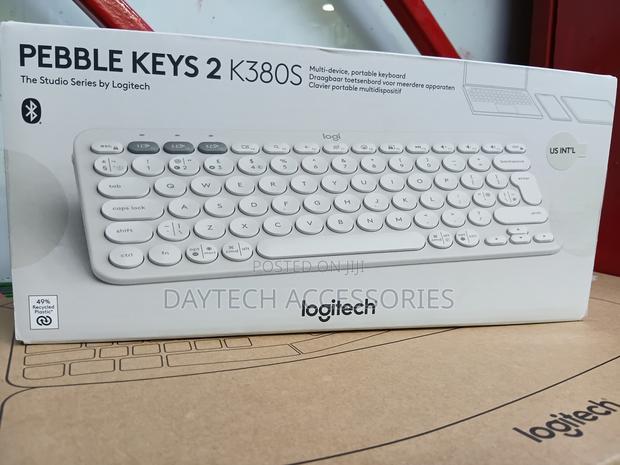 Logitech Pebble Keys 2 K380s Wireless Keyboard in White - thumbnail 3