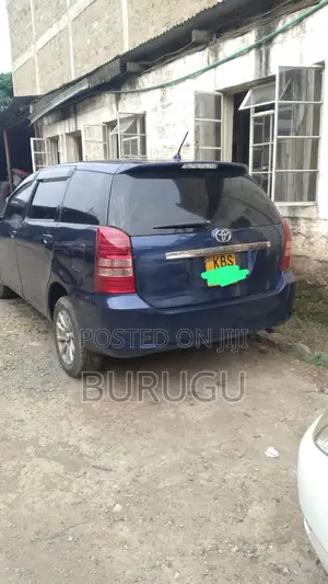 Toyota Wish 2006 Blue