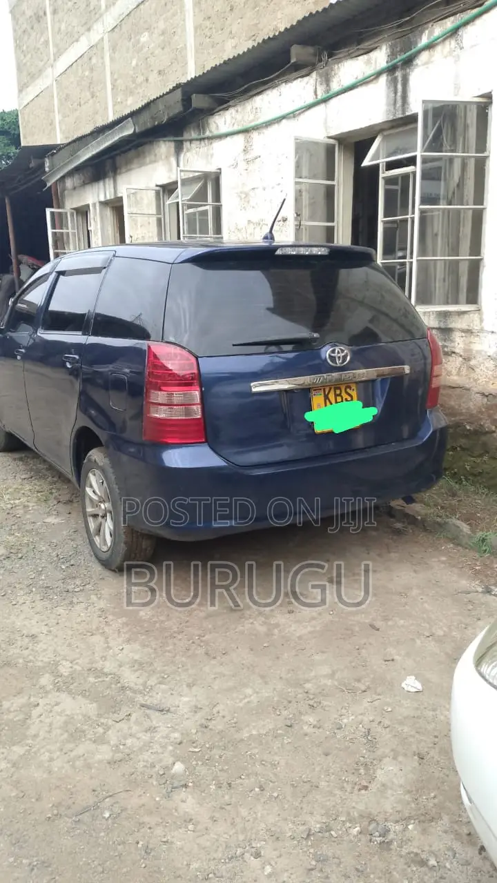 Toyota Wish 2006 Blue