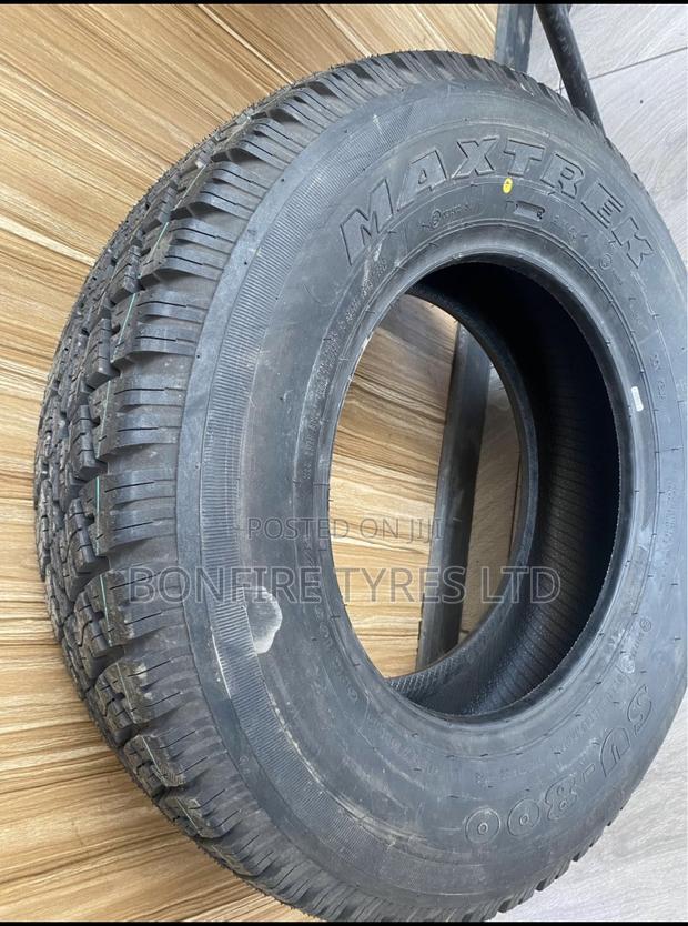 L215/75r15 Maxtrek - thumbnail 2