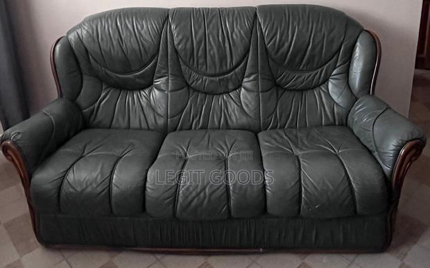 5 Seater Leather Sofa + 1 Ottoman