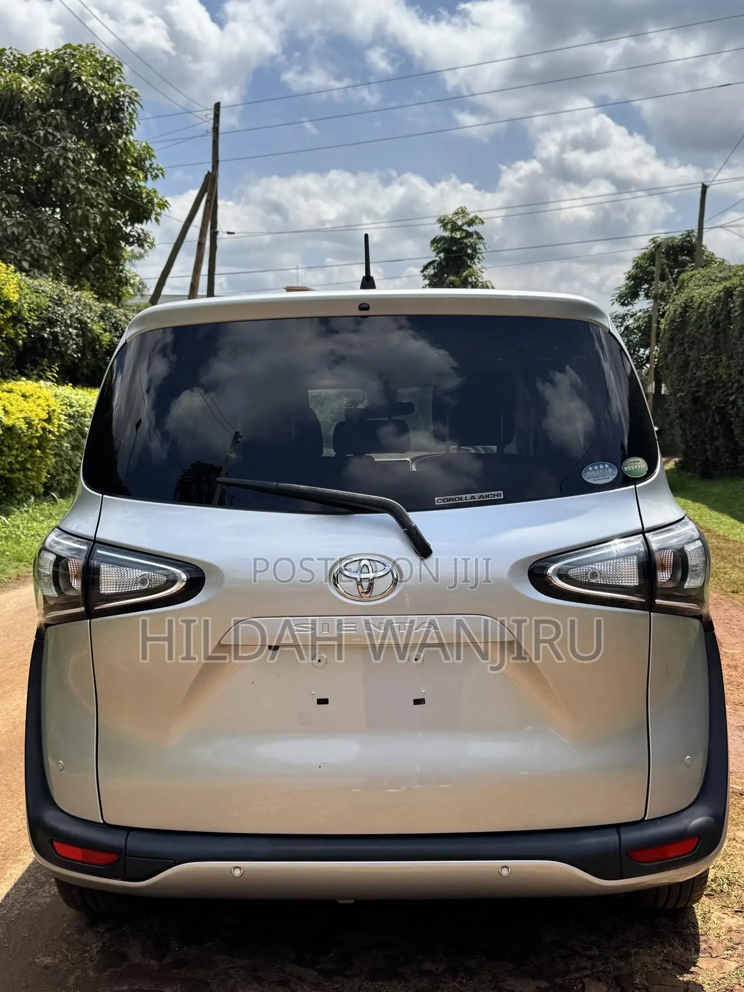 Toyota Sienta 2019 Silver