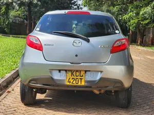 Mazda Demio 2010