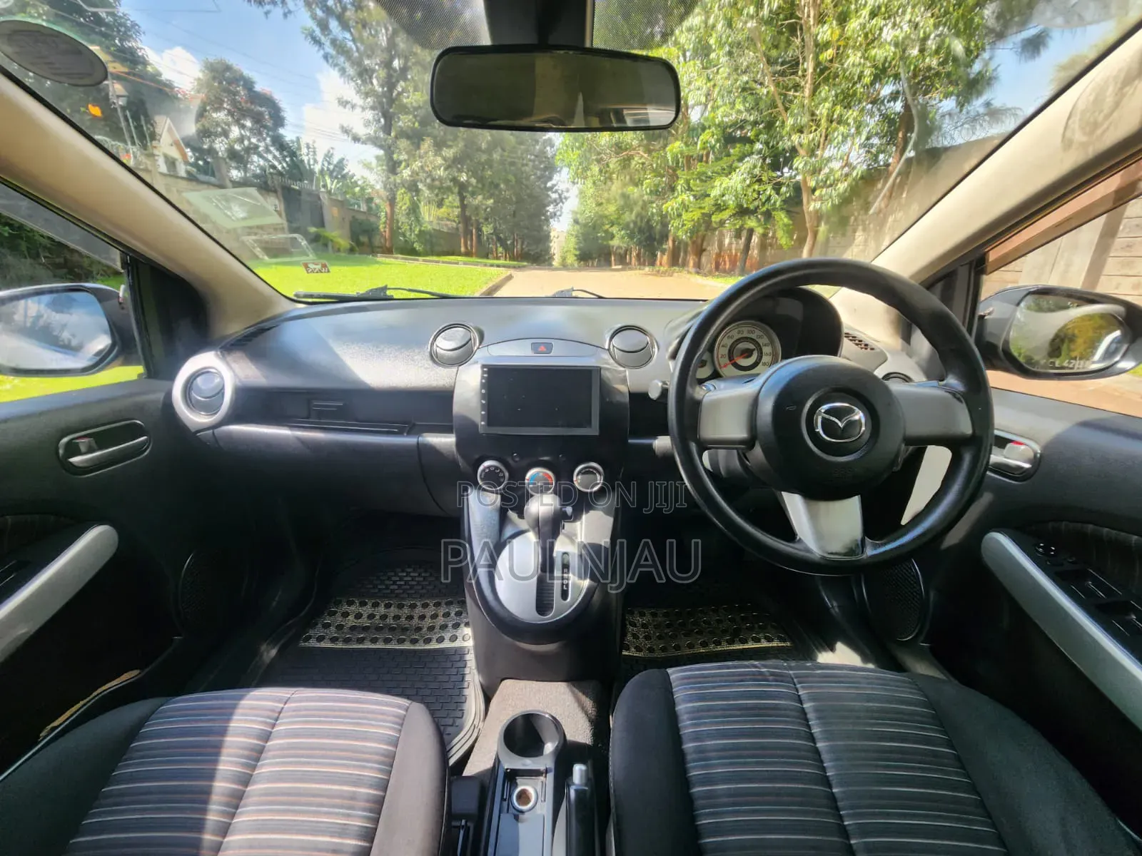 Mazda Demio 2010