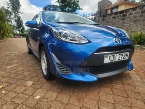 Toyota Aqua 2018 Blue