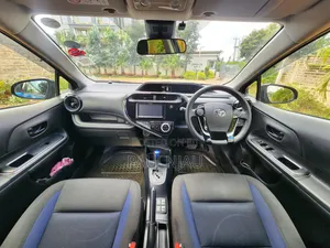 Toyota Aqua 2018 Blue