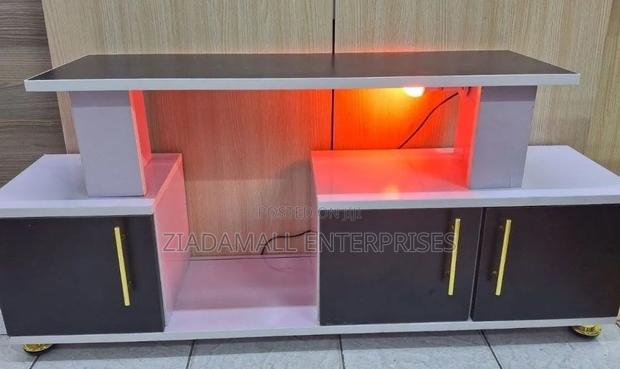 Istanbul 2 Tv Stand – Modern Elegance for Contemporary Living