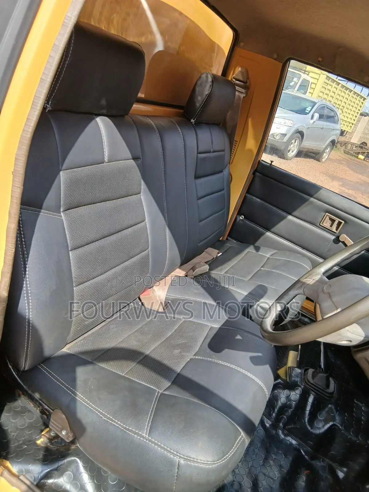 Mitsubishi L200 2006 Yellow