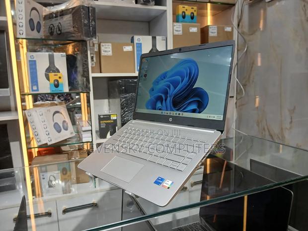 New Laptop HP 14S 8GB Intel Core i5 SSD 256GB - thumbnail 2